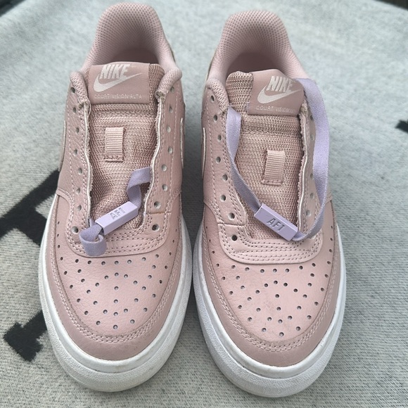 Women’s Nike Court Vision Pink ALTA LTHR PINK SZ 6 - Picture 3 of 7